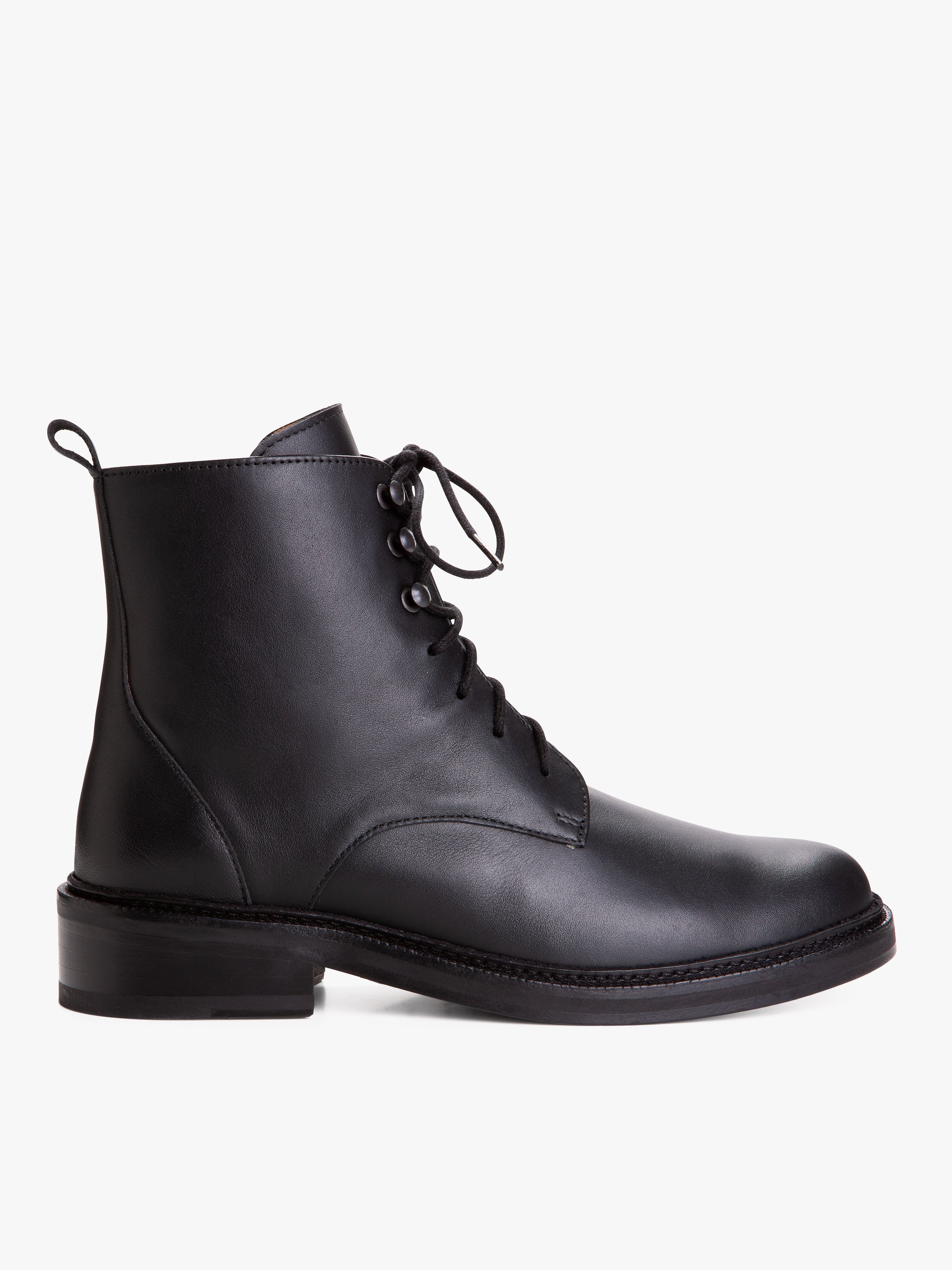 black leather Zoe ankle boots | agnès b.