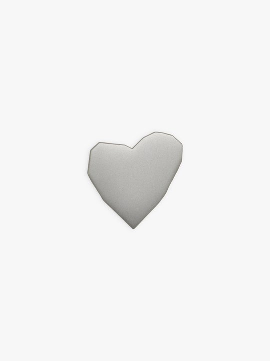 silver-coloured heart Herz pin_1