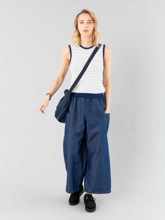 blue cotton and linen denim Mathis cropped trousers_11