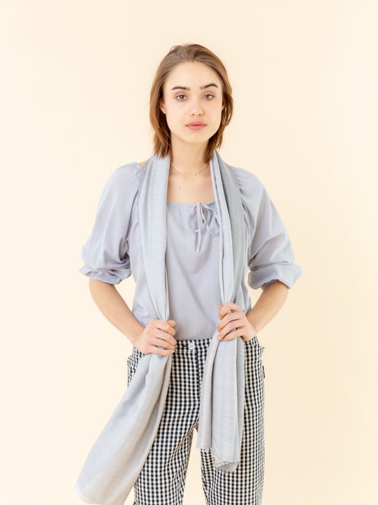 light grey cheesecloth Pacha blouse_11