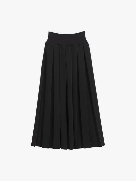 black pleated skirt_1