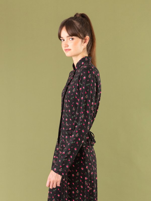 black Viola shirt with floral rose design and long sleeves_13