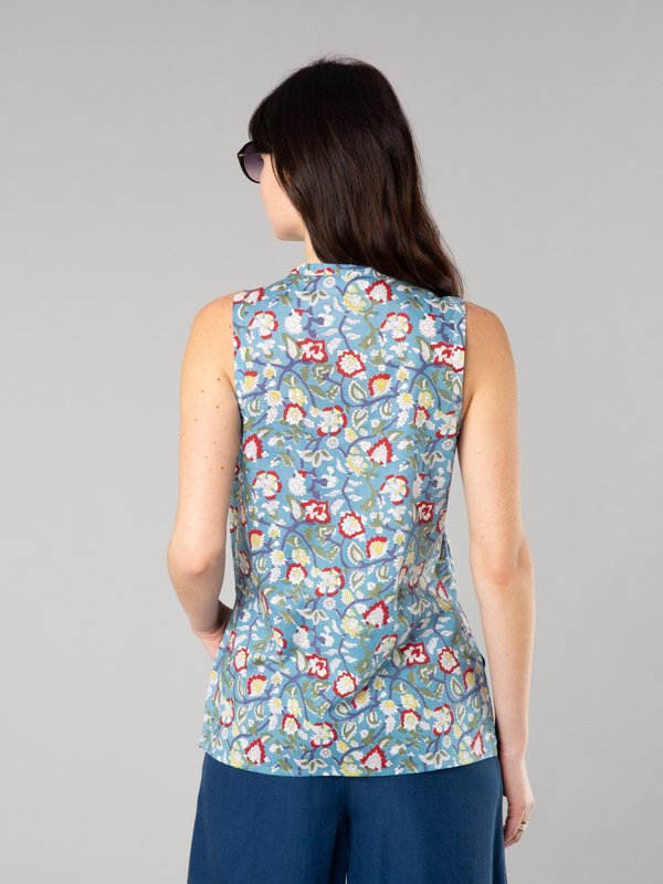 blue sleeveless floral top_13