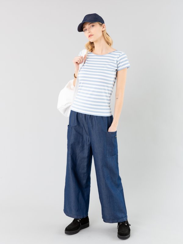 pastel blue and off white Australie t-shirt with stripes_12