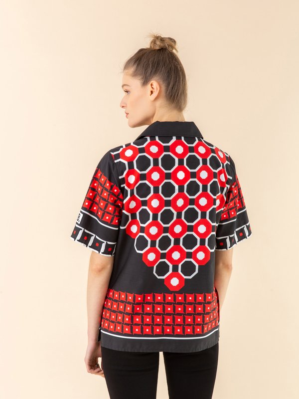 black and red zipped shirt with graphic print_14