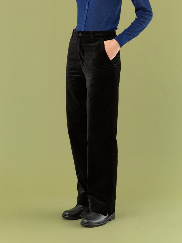 black high-waisted smooth velvet trousers_12