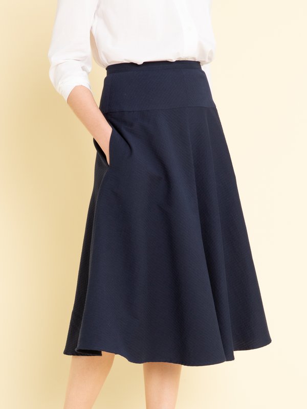 navy blue flared skirt_11
