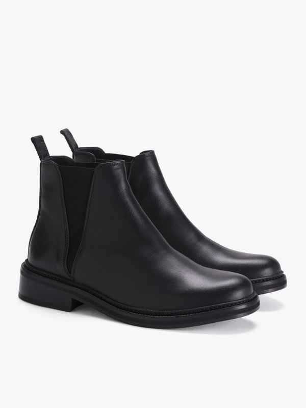 black leather Zoe chelsea boots_1