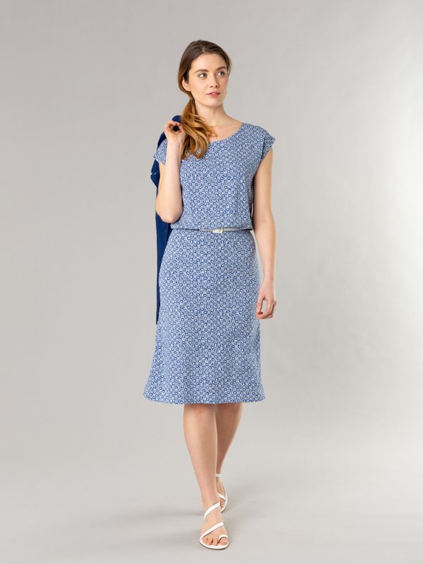 blue and white jersey ghalia dress with floral pattern_11