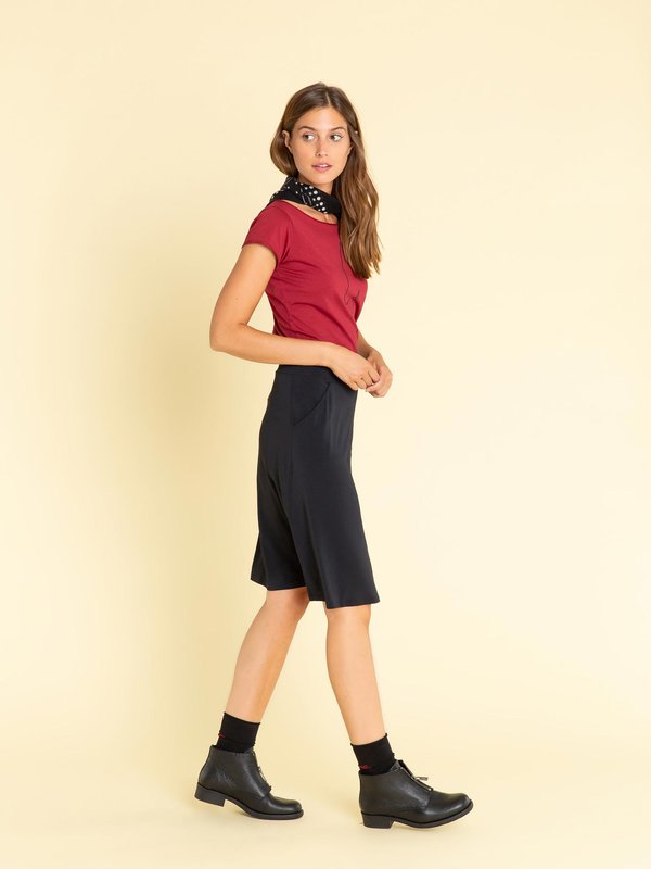 black Lyrique skirt with pockets_12