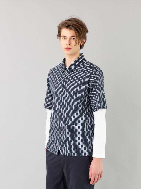 blue zipped men shirt with geometric design_13