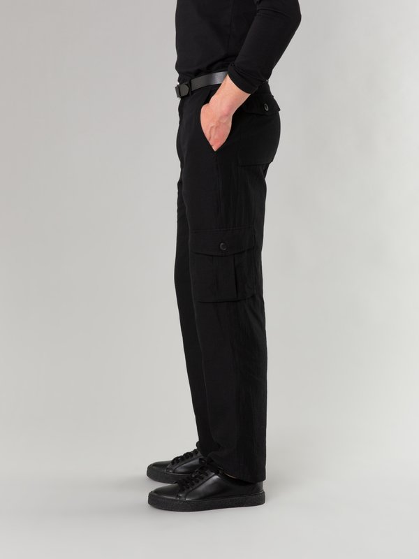 black cotton cargo trousers_15