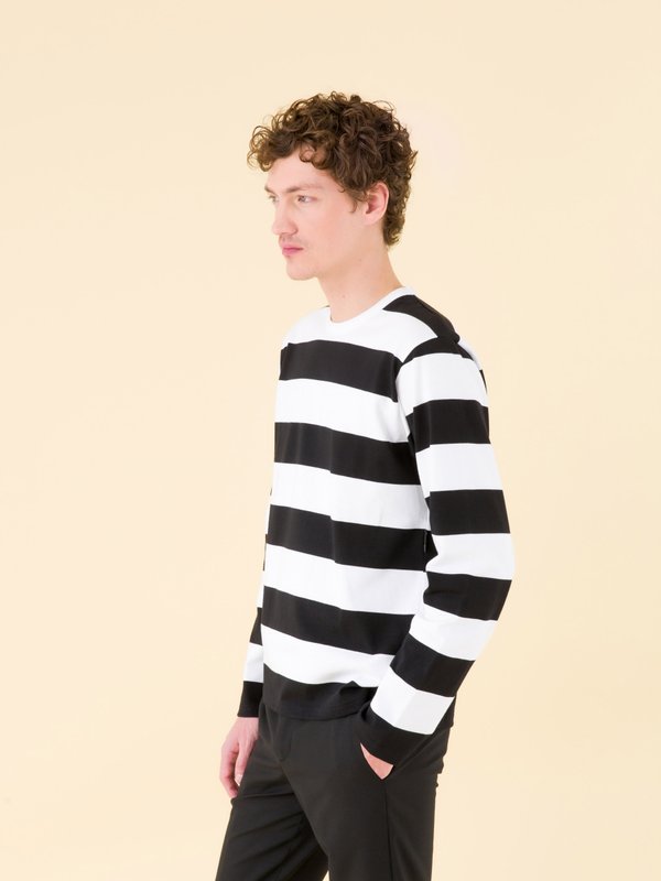 black and white wide striped Coulos t-shirt_12
