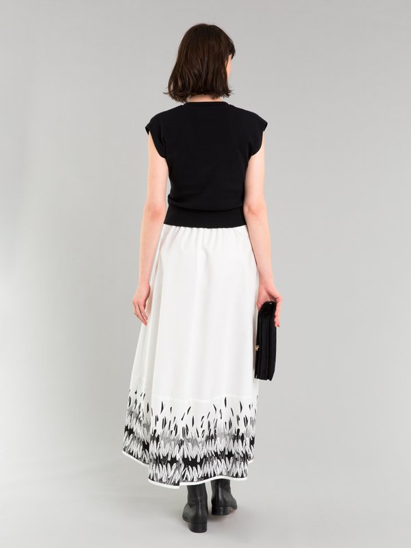 white and black long feather print skirt_13
