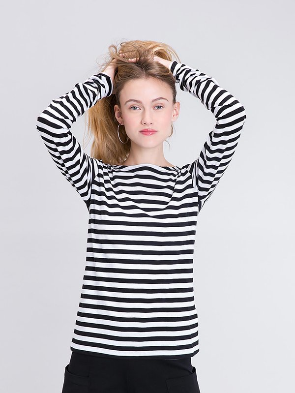 white/black striped Knox Ultra t-shirt_11