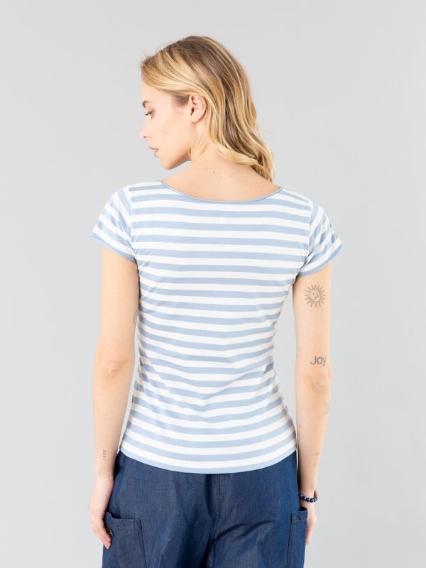 pastel blue and off white Australie t-shirt with stripes_14