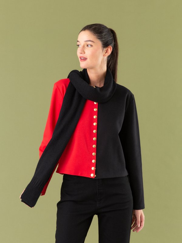 classic 2-colour black and red Oppo cardigan_11