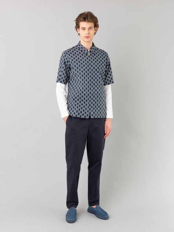 blue zipped men shirt with geometric design_12