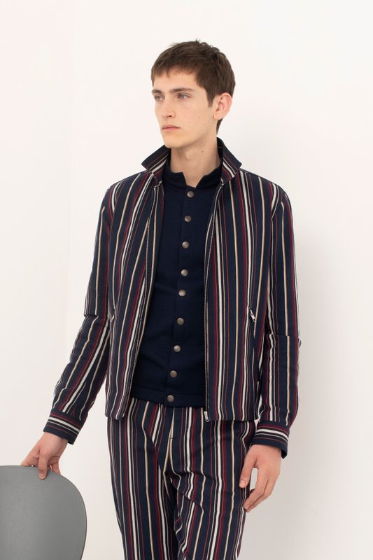 navy blue zipped jacket with stripes_15